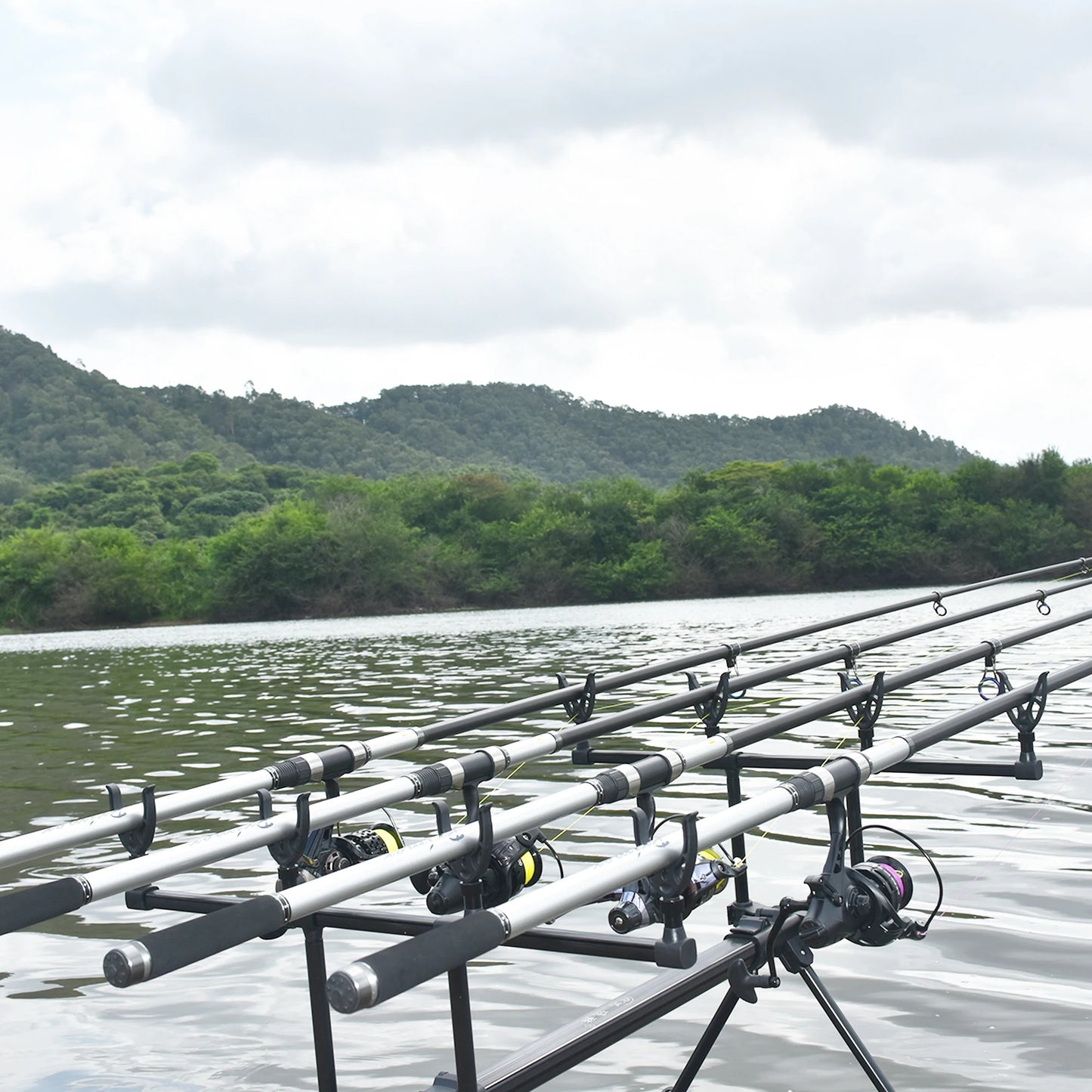 BIUTIFU Telescopic Surf Spinning Rod 25 to 30 Pound