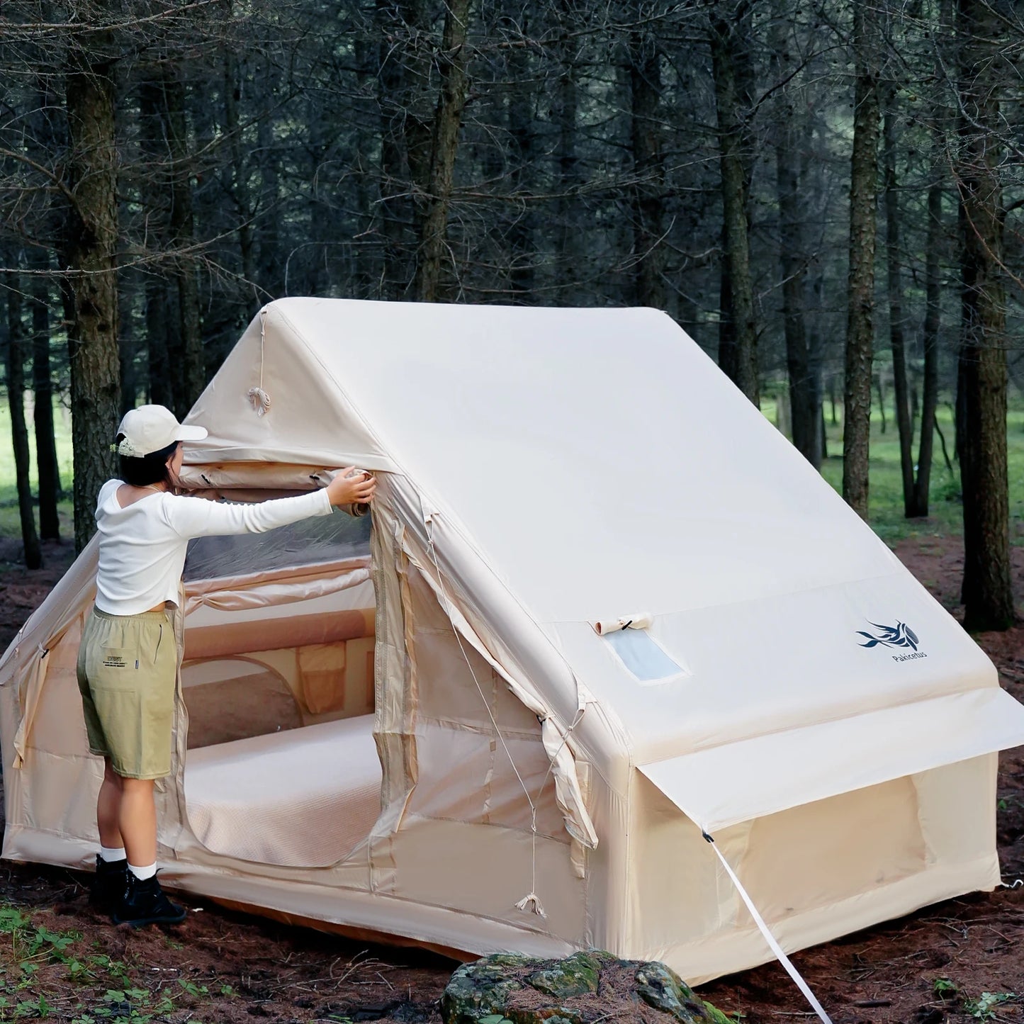 Pakicetus Inflatable Family Tent With Skylight And Pump Quick Setup